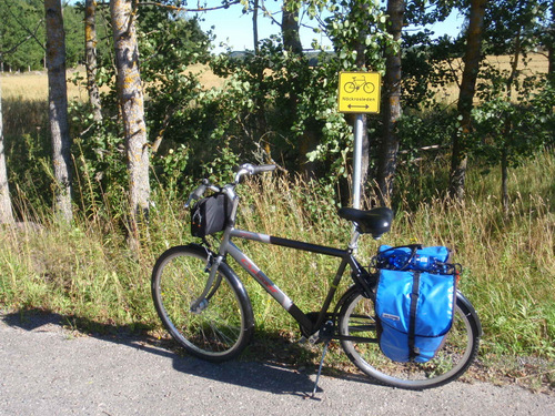 Our bike and the Näckrosleden Sign.